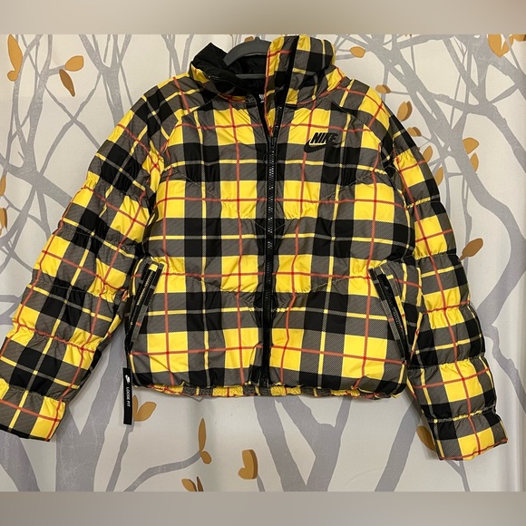 Nike Jackets & Blazers - NWT Nike Women’s Coat